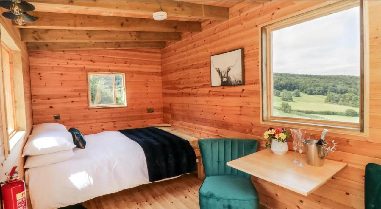 Shepherds Hut By Stepney Stays Scarborough Exterior photo